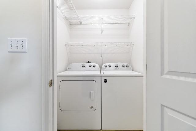 240 Percheron Dr, Richmond, KY 40475 - laundry room featuring washer and clothes dryer