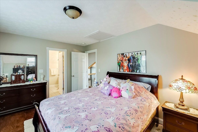 835 Isaac Shelby Cir, Frankfort, KY 40601 - bedroom featuring baseboards and ensuite bath