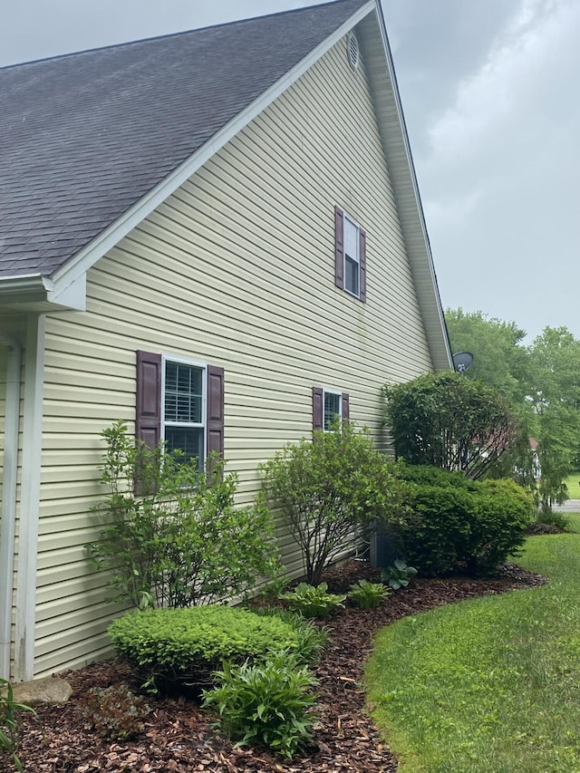 45 Rons Pond Rd, Corbin, KY 40701 - view of property exterior with a shingled roof