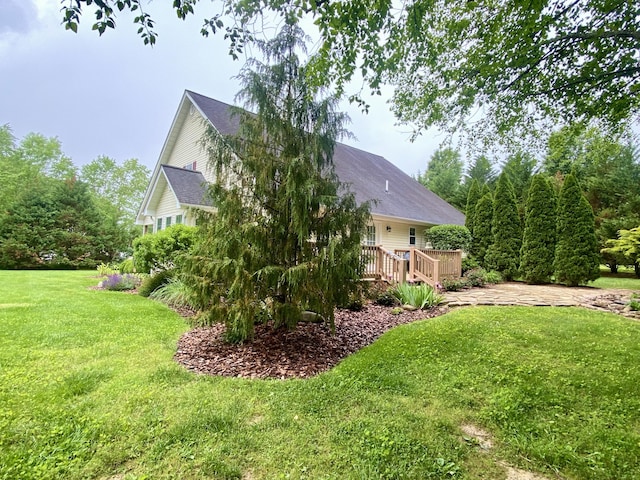 45 Rons Pond Rd, Corbin, KY 40701 - view of side of home featuring a deck and a lawn