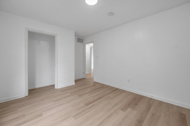 529 Joel St, Lexington, KY 40508 - unfurnished bedroom featuring light wood-type flooring