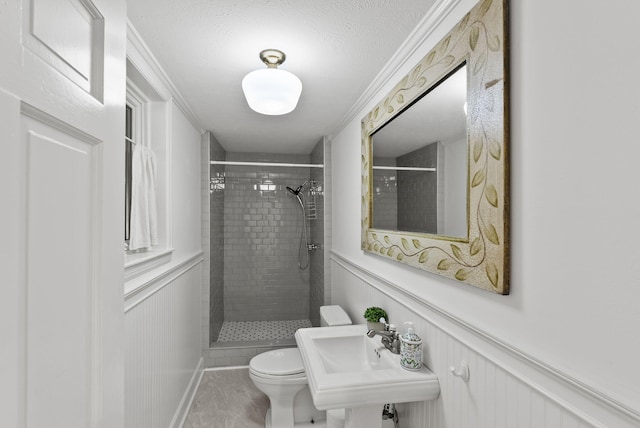 701 Old Dobbin Rd, Lexington, KY 40502 - full bathroom with toilet, a stall shower, and a sink