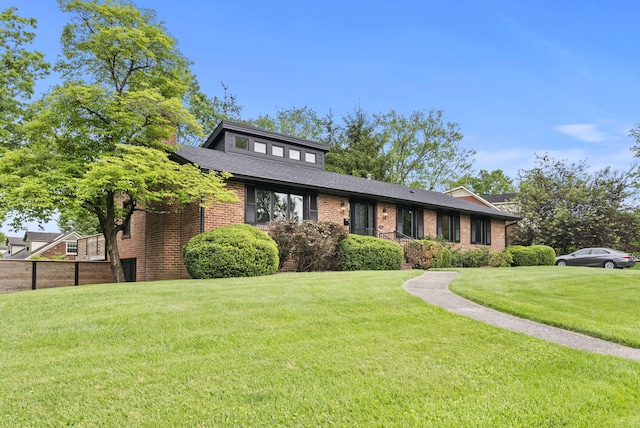 701 Old Dobbin Rd, Lexington, KY 40502 - view of front facade with brick siding and roof with shingles