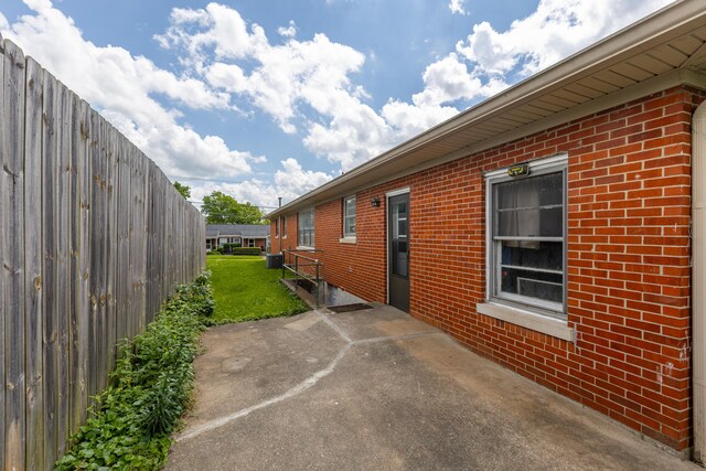 100 N Central Ave, Nicholasville, KY 40356 - view of patio featuring central air condition unit