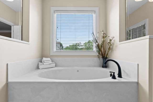 2221 Broadhead Pl, Lexington, KY 40515 - bathroom with a garden tub