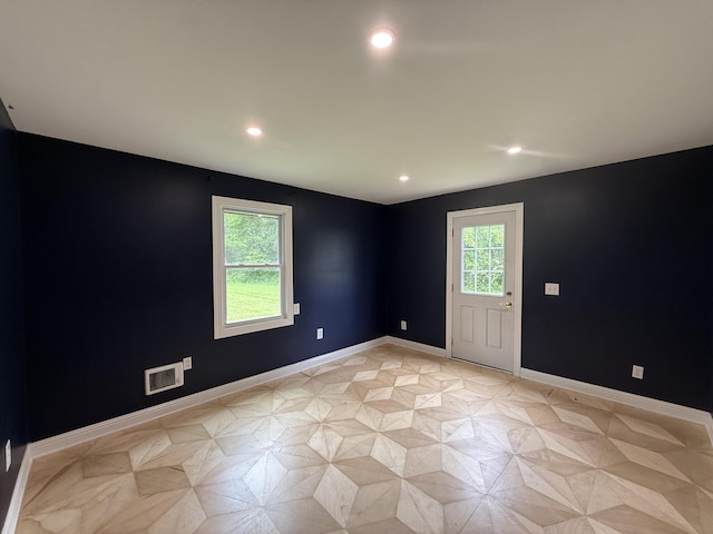 605 Prospect St, Berea, KY 40403 - spare room featuring recessed lighting and baseboards