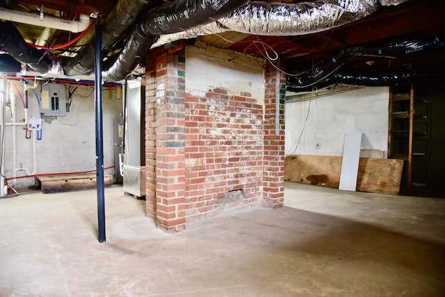 605 Prospect St, Berea, KY 40403 - unfinished basement featuring electric panel