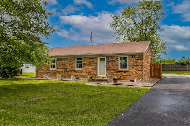 387 W Ila Ave, Danville, KY 40422 - single story home featuring brick siding, roof with shingles, and asphalt driveway