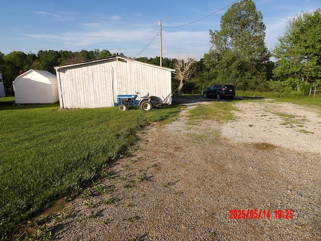 157 Deskins Ln, Frenchburg, KY 40322 - view of outdoor structure featuring driveway