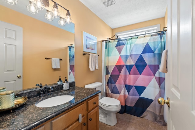 829 Lauderdale Dr, Lexington, KY 40515 - full bath featuring vanity, tile patterned floors, a shower with curtain, and a textured ceiling