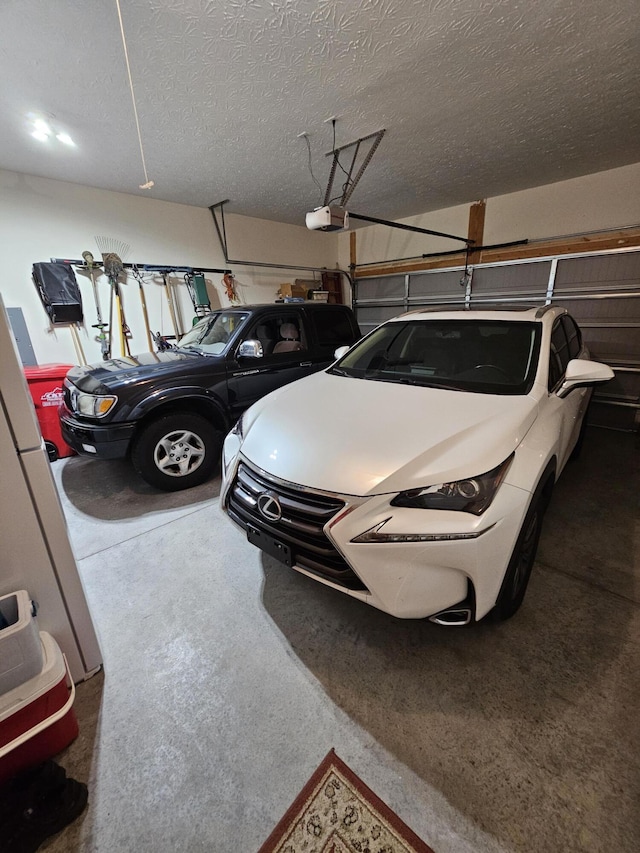 229 Old Station Rd, Frankfort, KY 40601 - garage featuring a garage door opener