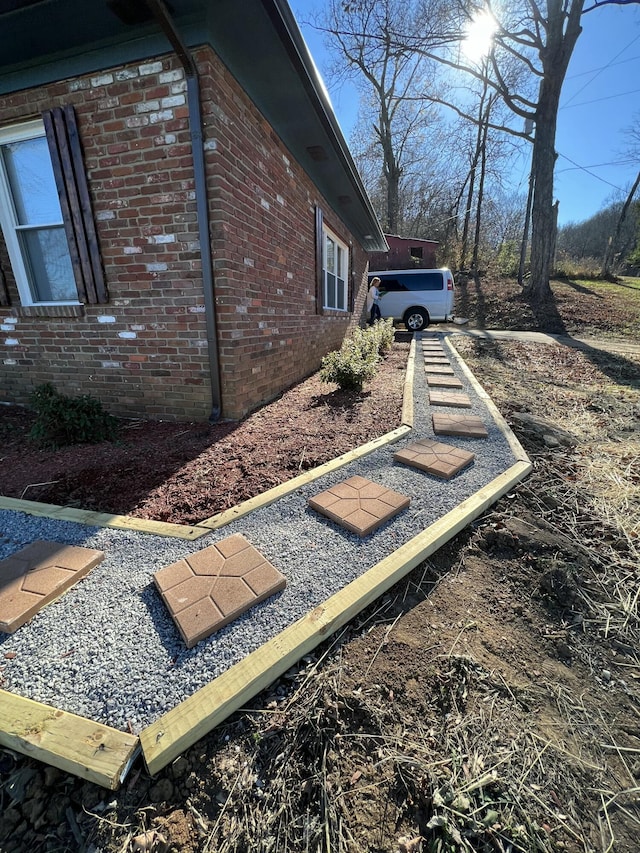 2789 Steadmantown Ln, Frankfort, KY 40601 - view of side of property with brick siding