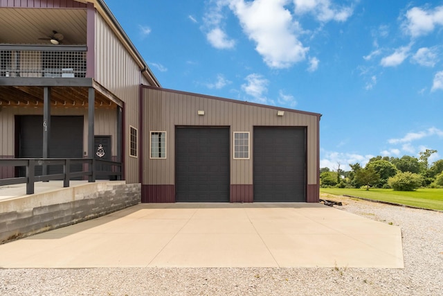 61 Cumberland Cv, Nancy, KY 42544 - detached garage featuring a ceiling fan