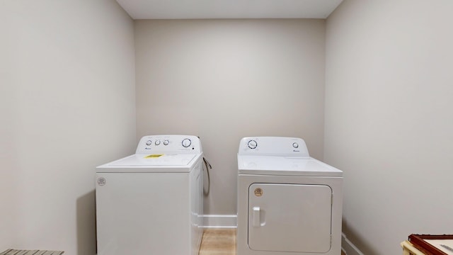 840 A T Dean Rd, Harrodsburg, KY 40330 - laundry area with washing machine and dryer