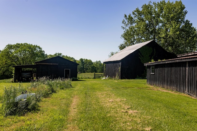 388 Mc Roberts Rd, Wallingford, KY 41093 - view of yard featuring a pole building and an outdoor structure