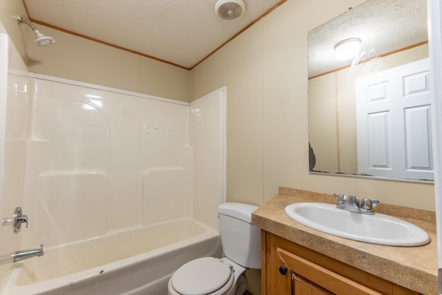 662 Clifty Hill Rd, Science Hill, KY 42553 - full bath with a textured ceiling, toilet, vanity, shower / bathtub combination, and ornamental molding