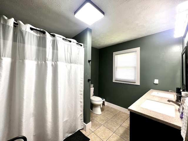 201 Longview St, Harrodsburg, KY 40330 - full bathroom featuring tile patterned flooring, toilet, vanity, baseboards, and curtained shower