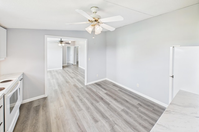 599 Ravenwood Ests, London, KY 40741 - kitchen with white appliances, light wood-style floors, light countertops, and a ceiling fan