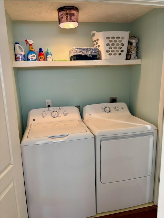4336 Clearwater Way, Lexington, KY 40515 - laundry room with independent washer and dryer