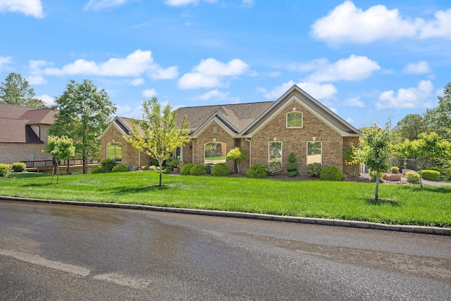 43 Enclave Dr, Somerset, KY 42503 - view of front of home with brick siding and a front lawn