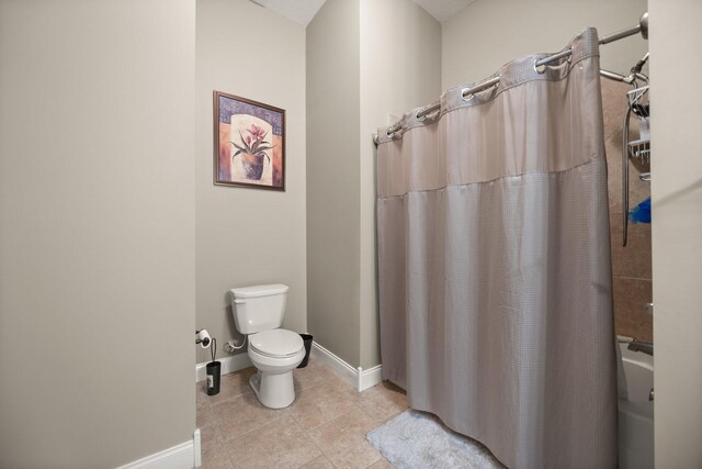 43 Enclave Dr, Somerset, KY 42503 - full bathroom with toilet, baseboards, curtained shower, and tile patterned flooring