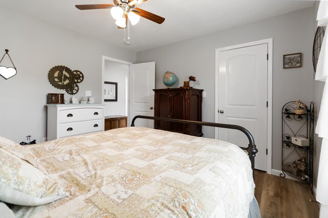 350 Misty Dr, Somerset, KY 42503 - bedroom featuring dark wood-type flooring and ceiling fan