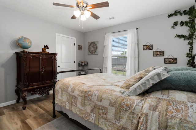 350 Misty Dr, Somerset, KY 42503 - bedroom featuring wood finished floors, ceiling fan, and baseboards