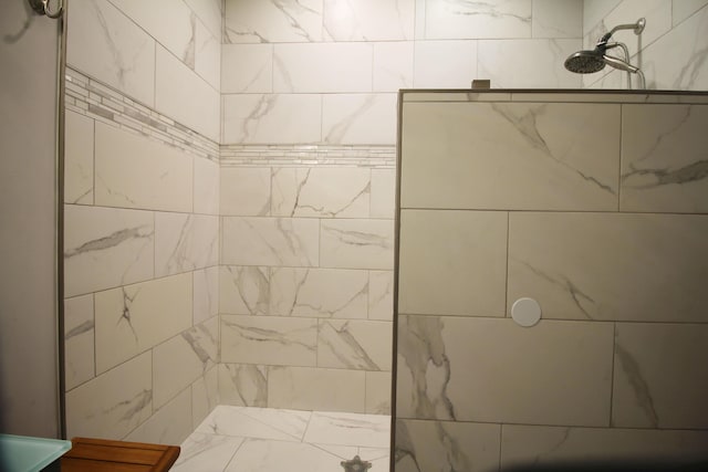 156 Kaydons Way, Somerset, KY 42503 - bathroom featuring a tile shower