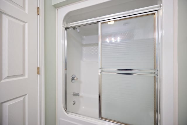 187 Woodside Dr, Somerset, KY 42503 - full bathroom with combined bath / shower with glass door