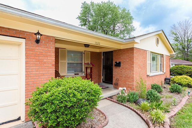 1026 Arapaho Trl, Frankfort, KY 40601 - entrance to property with brick siding and a porch