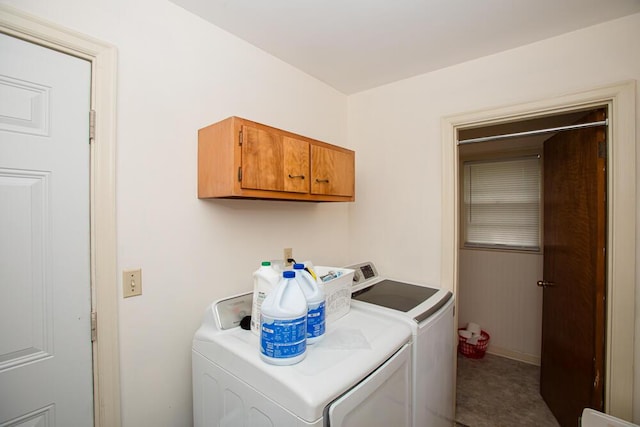 1026 Arapaho Trl, Frankfort, KY 40601 - clothes washing area with washer and clothes dryer