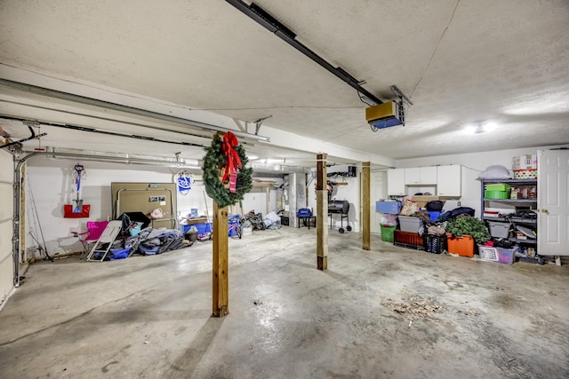 44 Gwinn Island Cir, Danville, KY 40422 - garage with a garage door opener