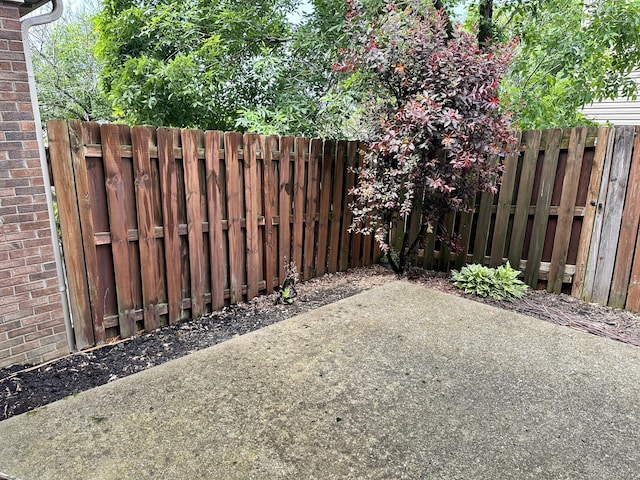 3804 Polo Club Blvd, Lexington, KY 40509 - view of patio with a fenced backyard