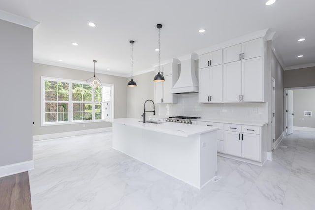 2269 Savannah Ln, Lexington, KY 40513 - kitchen featuring premium range hood, a sink, baseboards, ornamental molding, and backsplash