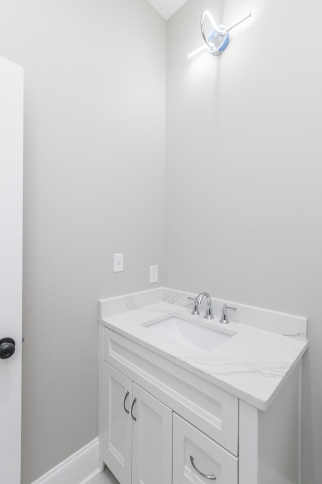 2269 Savannah Ln, Lexington, KY 40513 - bathroom with vanity