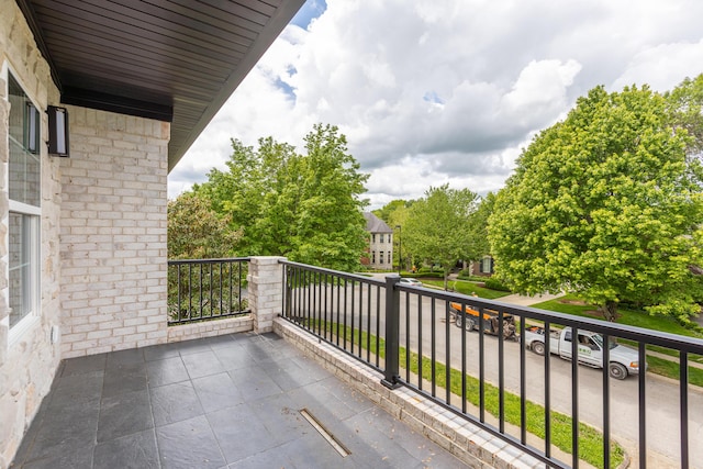 2269 Savannah Ln, Lexington, KY 40513 - view of balcony