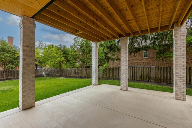 2269 Savannah Ln, Lexington, KY 40513 - view of patio / terrace
