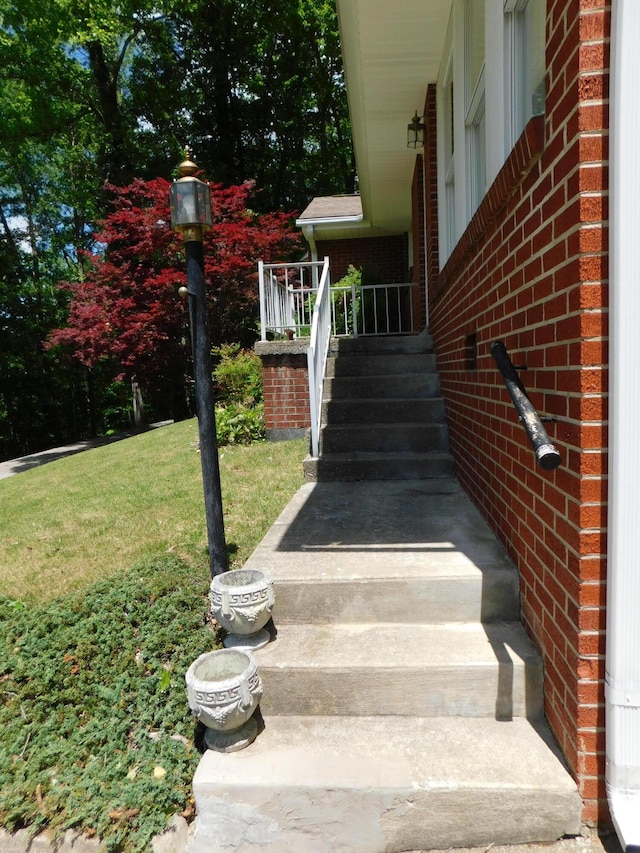 184 Meadow Dr, Harlan, KY 40831 - view of stairway