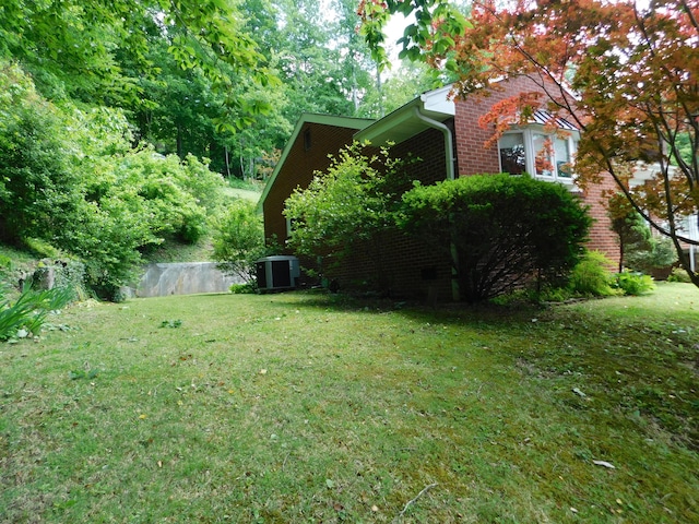 184 Meadow Dr, Harlan, KY 40831 - view of green lawn featuring cooling unit