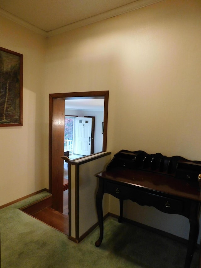 184 Meadow Dr, Harlan, KY 40831 - corridor featuring carpet flooring, ornamental molding, and baseboards