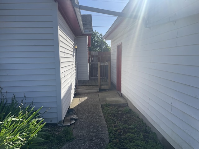 1837 Frankfort Rd, Versailles, KY 40383 - view of side of home featuring fence