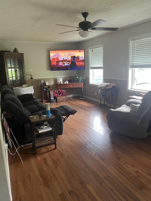 269 Old Somerset Rd, Mount Vernon, KY 40456 - living room featuring wood-type flooring, ceiling fan, a textured ceiling, and baseboards