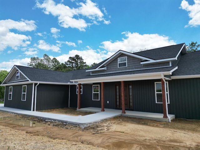 10 Nolan Dr, Corbin, KY 40701 - view of front facade featuring a shingled roof and covered porch