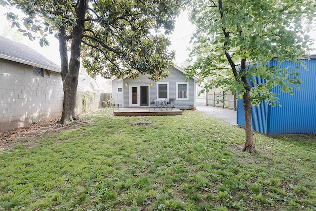 1010 Aurora Ave, Lexington, KY 40502 - back of house featuring a wooden deck