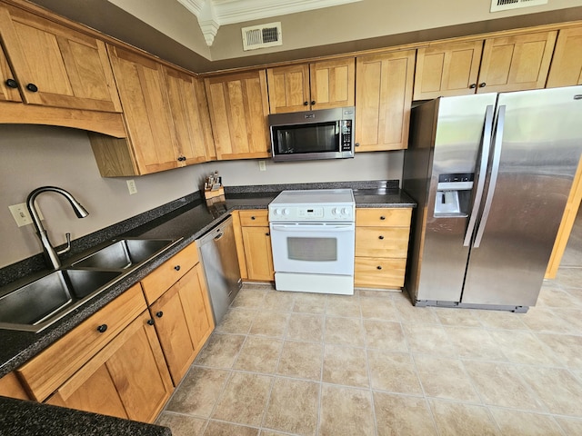 87 Park Estates Ln, London, KY 40744 - kitchen with appliances with stainless steel finishes, crown molding, and a sink