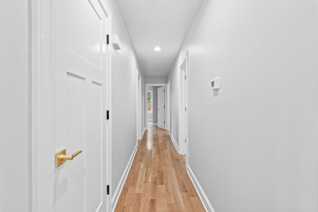 810 Cooper Dr, Lexington, KY 40502 - corridor featuring light wood-type flooring, recessed lighting, and baseboards