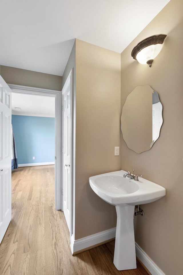 4301 Ravens Crest Ln, Lexington, KY 40515 - bathroom with wood finished floors and baseboards