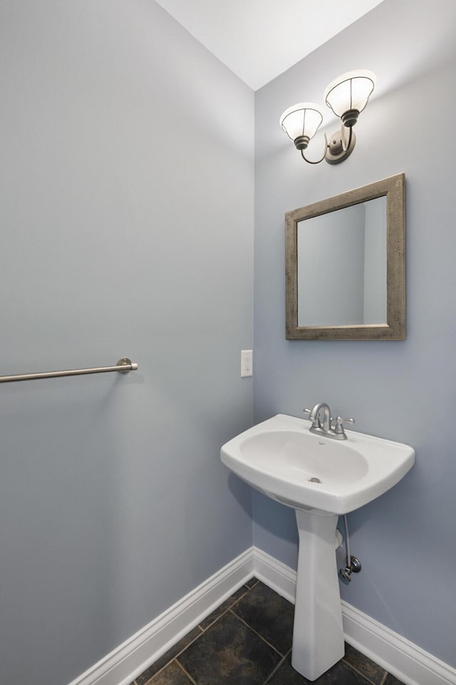 4301 Ravens Crest Ln, Lexington, KY 40515 - bathroom featuring baseboards and tile patterned flooring