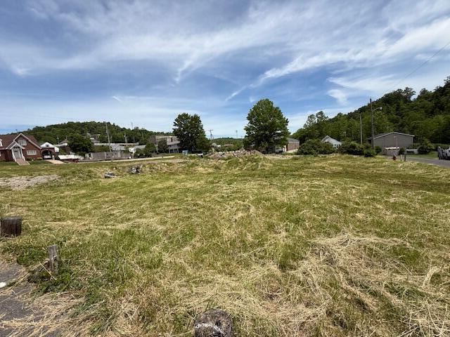 348 Glenn Ave, West Liberty, KY 41472