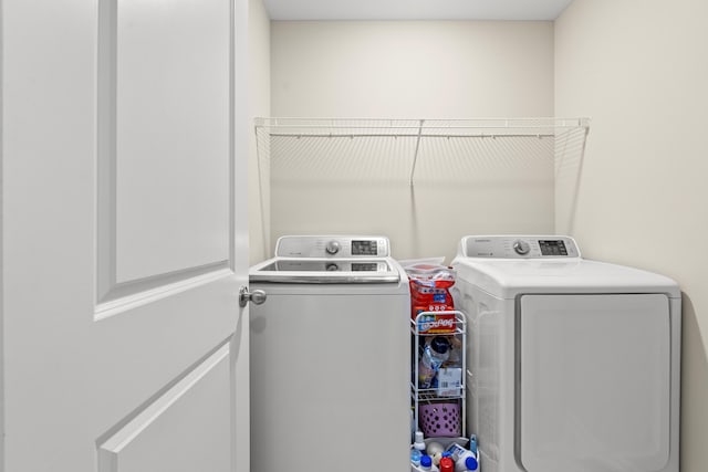 2768 Red Clover Ln, Lexington, KY 40511 - washroom featuring washer and dryer